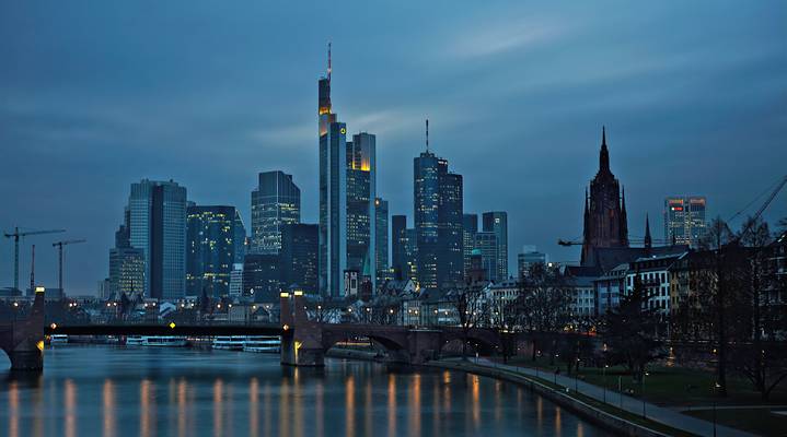Frankfurt skyline II