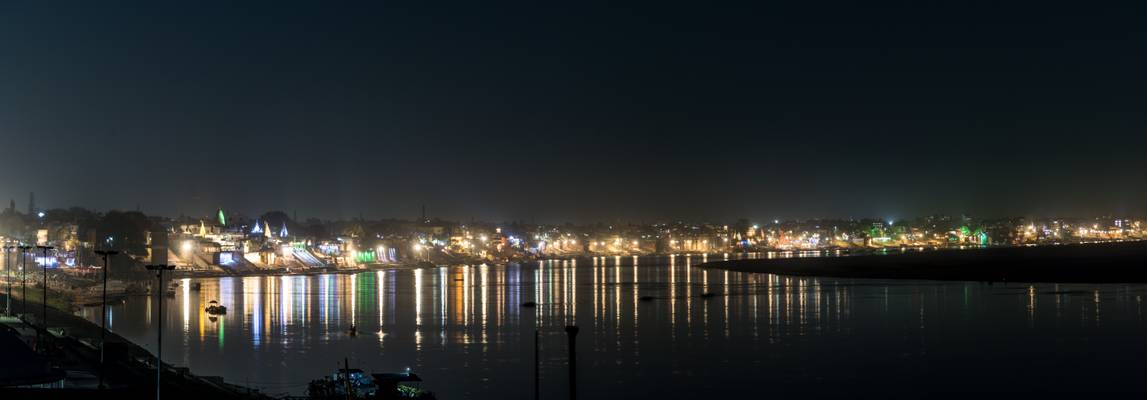 Varanasi by night, panorama