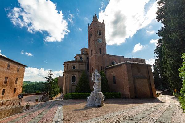 L'abbaye de Monte Olivetto Maggiore-002