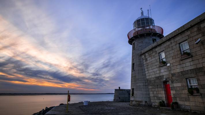 Sunset at Howth Lighthouse - Dublin, Ireland - Seascape photography