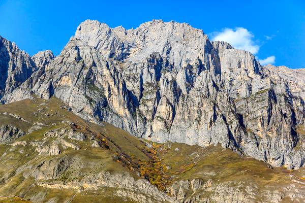 Caucasus mountains in Dargavs