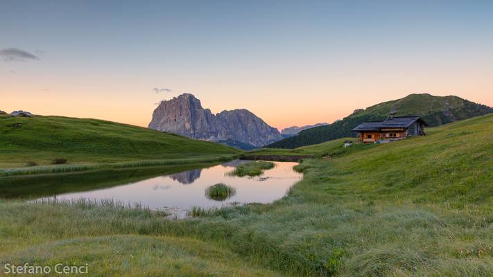 Sunrise on Gruppo Sassolungo