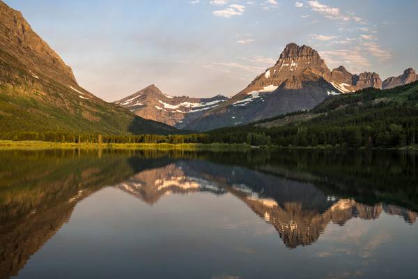 Swiftcurrent Lake, early morning