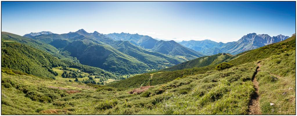 Bosques de Valdeón y Camino Lebaniego. URRIELES. PICOS DE EUROPA