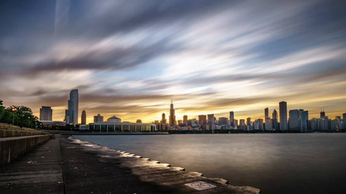 Chicago skyline at sunset - United States - Travel photography