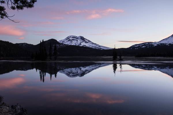 Sparks Lake, Oregon at sunrise