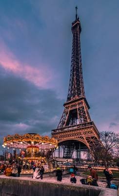 Eiffel tower and the carousel