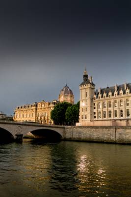 Paris - pont au change et la conciergerie