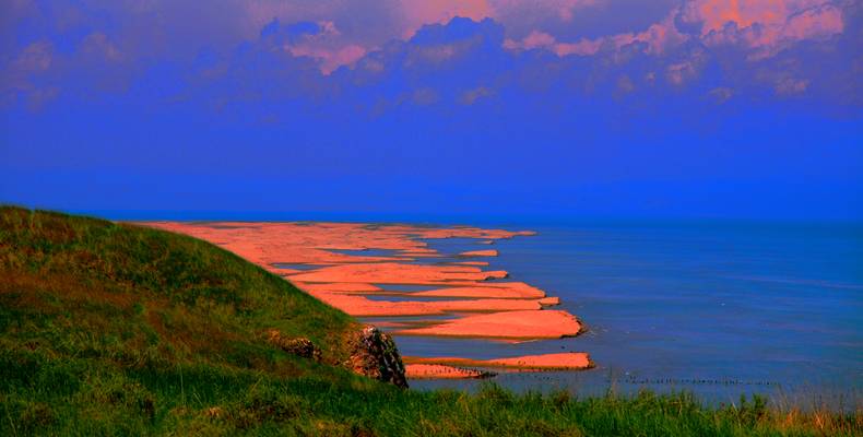 The sand dunes of Qinghai Lake
