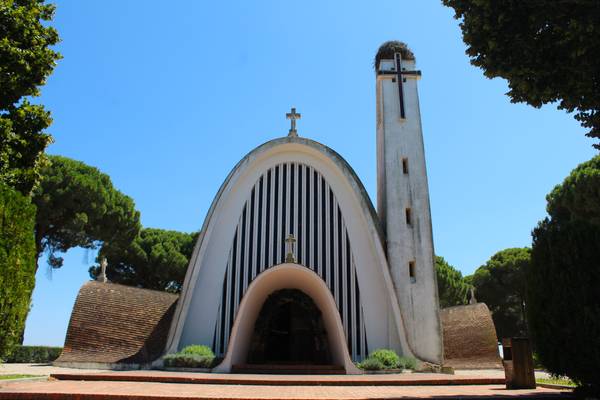 The incredible Pegões church.