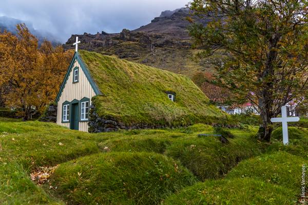 Iceland - Iceland - Hofskirkja in Skógar, chapel and graveyard