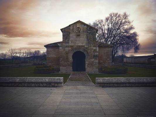 Iglesia de San Juan de Baños en Baños de Cerrato. Palencia