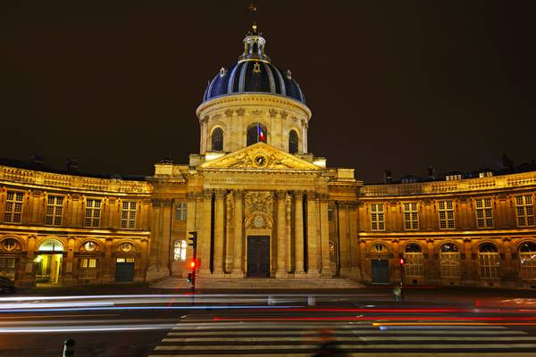 Paris by night. Bibliothèque Mazarine