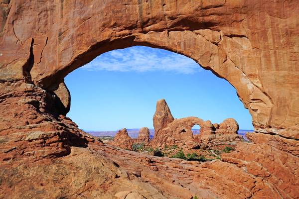 Turret Arch seen through the North Window, Arches NP, USA