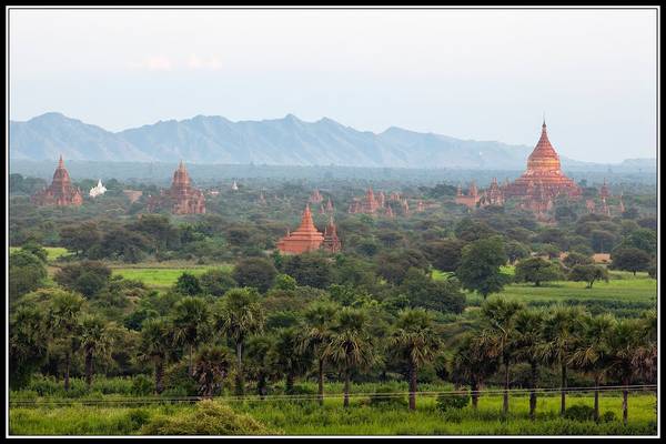 Evening mood over Old Bagan